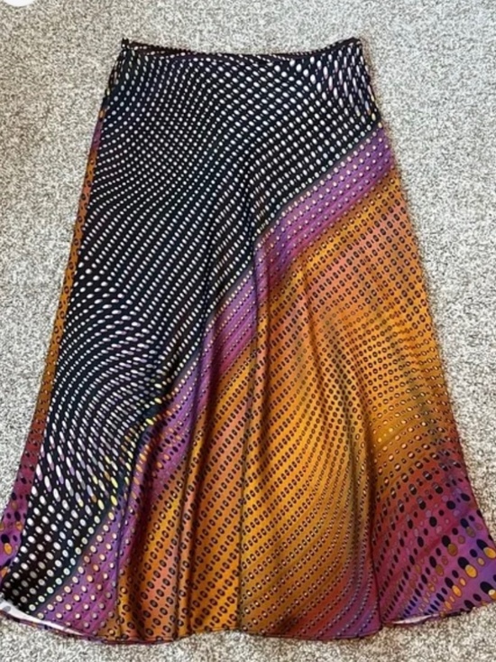 Zara Dresses & Skirts - Zara Printed Midi Skirt - Size Small